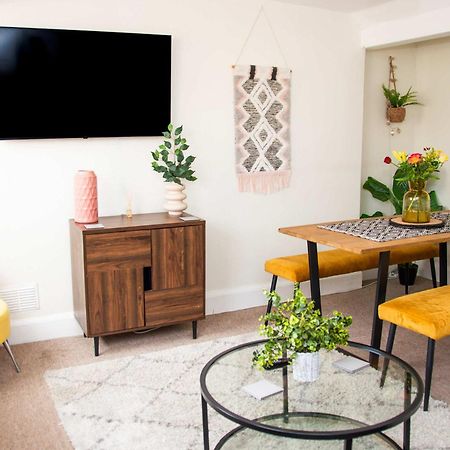 Beautiful Character 3 Bed City Centre Apartment Bath Eksteriør bilde